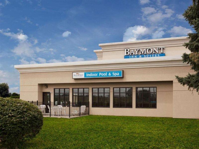 Baymont By Wyndham St. Joseph/Stevensville Esterno foto