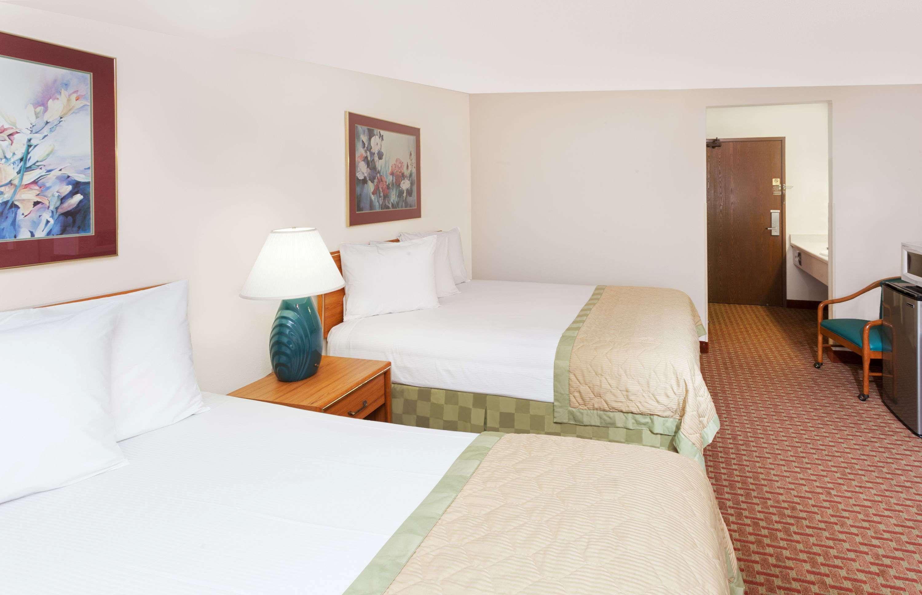 Baymont By Wyndham St. Joseph/Stevensville Esterno foto
