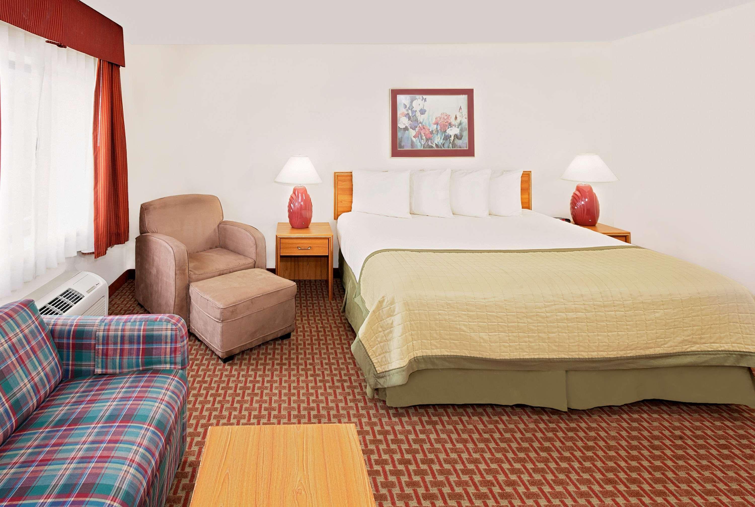 Baymont By Wyndham St. Joseph/Stevensville Esterno foto