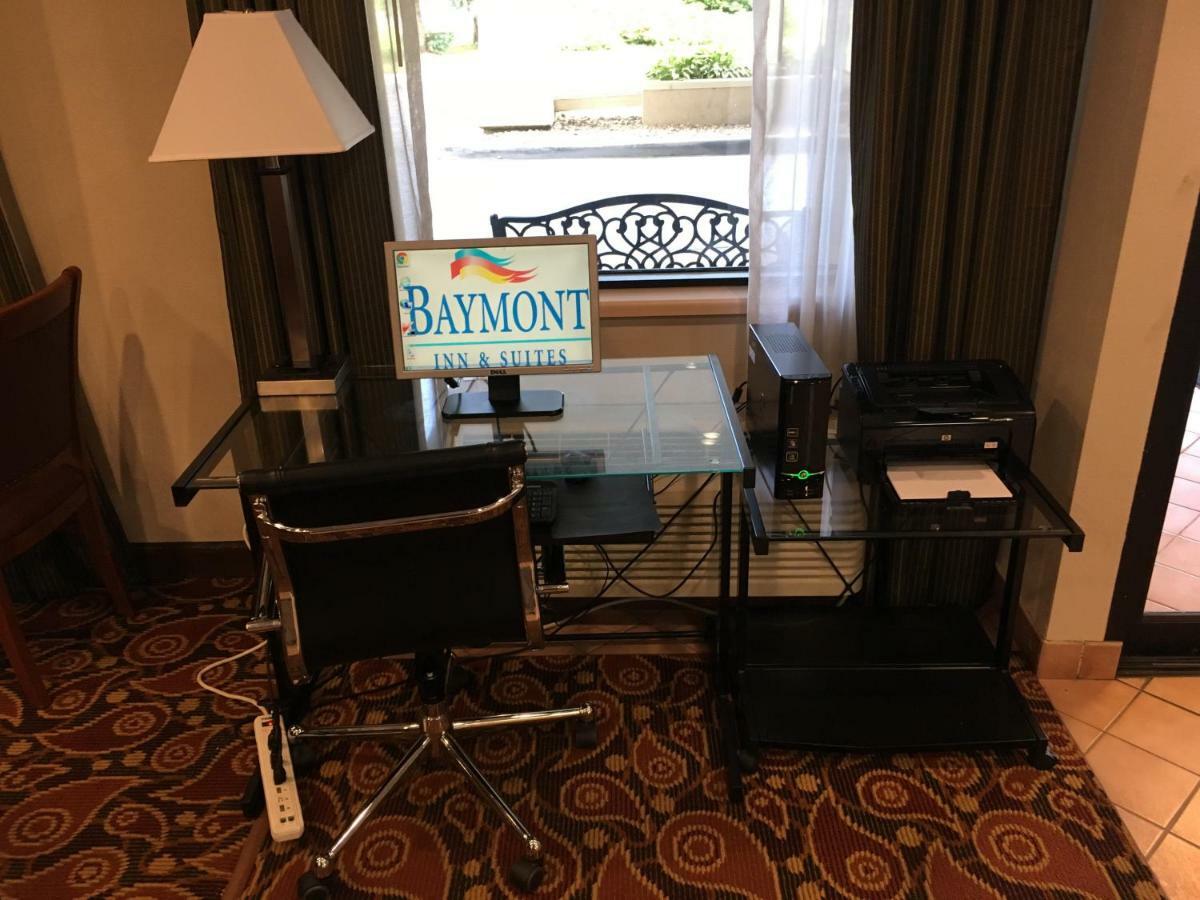 Baymont By Wyndham St. Joseph/Stevensville Esterno foto